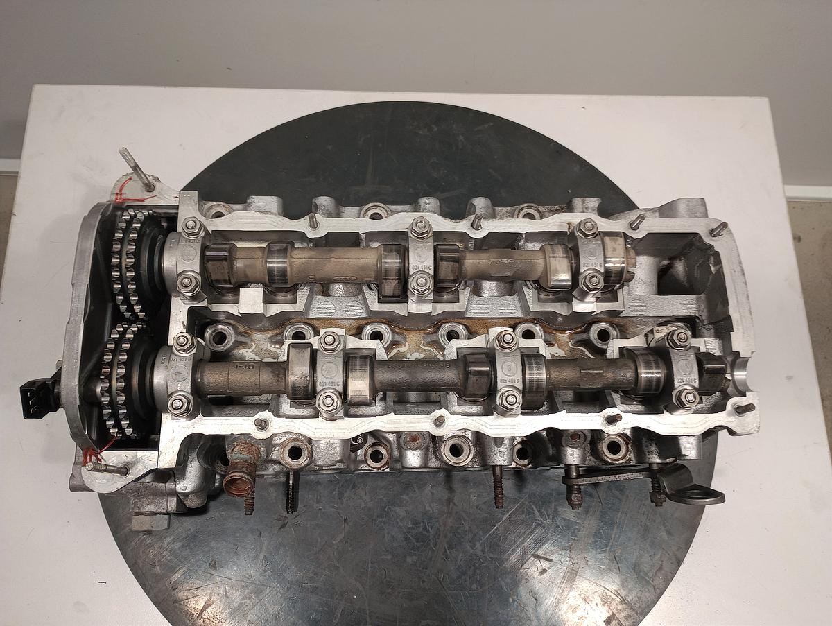 VW Passat 35i VR6 orig Zylinderkopf AAA 2792ccm 128kw 021103373B Bj 1994